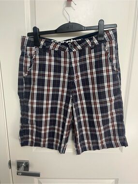 Gotcha Men's Plaid Cargo Shorts - Navy, White & Brown in size 32